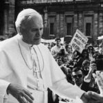 Mehmet Ali Ağca'nın 13 Mayıs 1981'de Vatikan'da Papa 2. Jean Paul'a suikast girişiminde bulundu.
